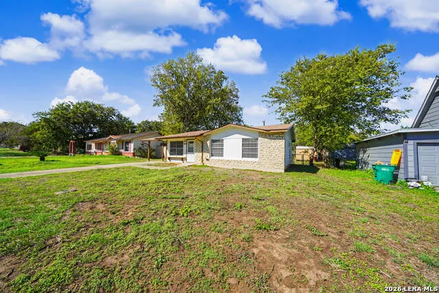 823 STRAIGHT LN Universal City, TX 78148
