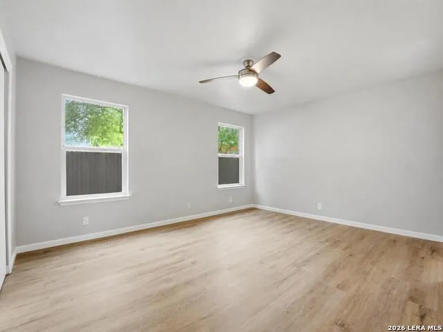 9127 Spiral Woods Universal City, TX 78148