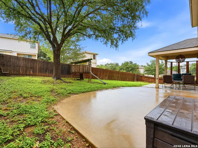 9127 Spiral Woods Universal City, TX 78148