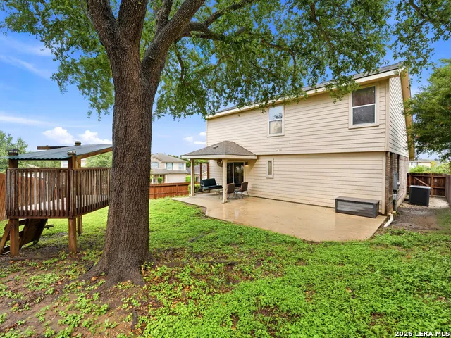 9127 Spiral Woods Universal City, TX 78148