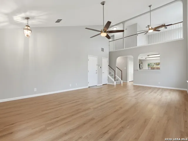 9127 Spiral Woods Universal City, TX 78148