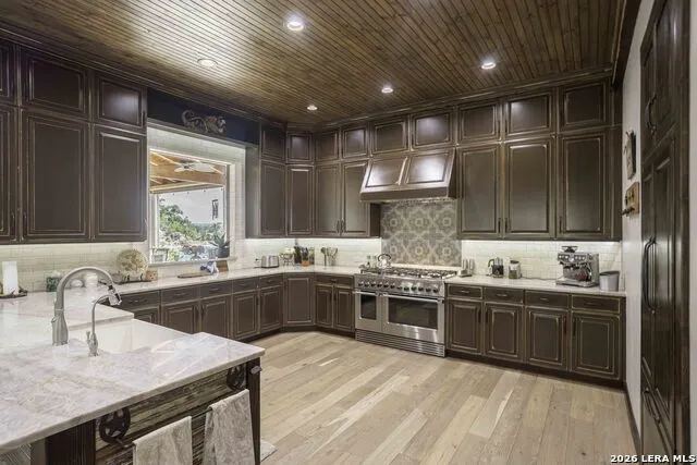 188 SPECHT RD San Antonio, TX 78260