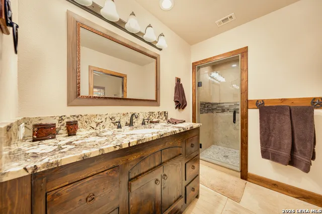 188 SPECHT RD San Antonio, TX 78260