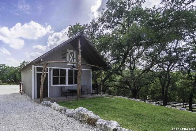 188 SPECHT RD San Antonio, TX 78260