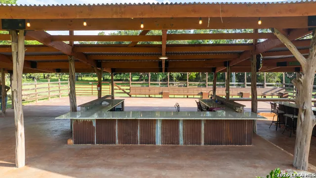 188 SPECHT RD San Antonio, TX 78260