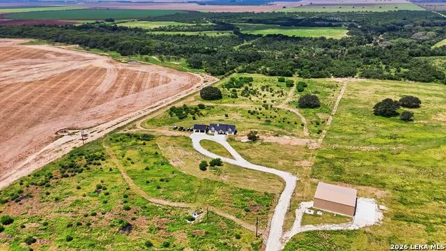 2194 S Ranch Rd 187 Sabinal, TX 78881