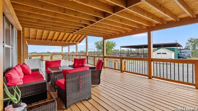 6286 FM 2146 Jourdanton, TX 78026