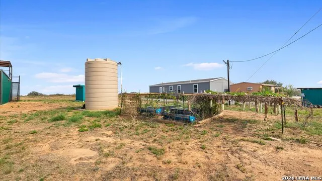 6286 FM 2146 Jourdanton, TX 78026