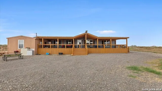 6286 FM 2146 Jourdanton, TX 78026