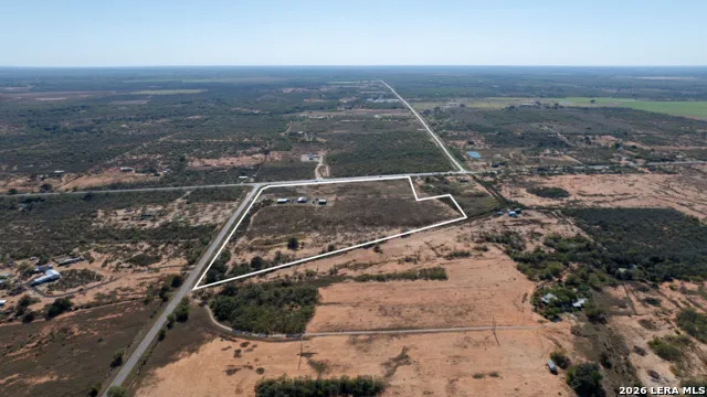 6286 FM 2146 Jourdanton, TX 78026