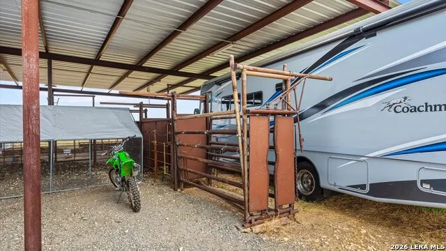 6286 FM 2146 Jourdanton, TX 78026