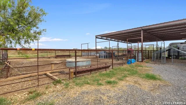 6286 FM 2146 Jourdanton, TX 78026
