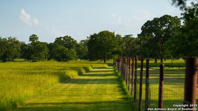 8058 Milam County Road 455 Thorndale, TX 76577
