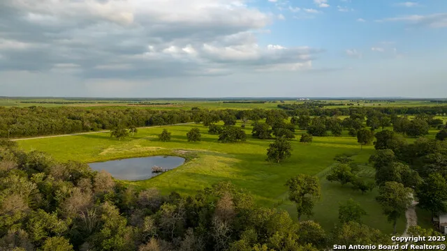 8058 Milam County Road 455 Thorndale, TX 76577