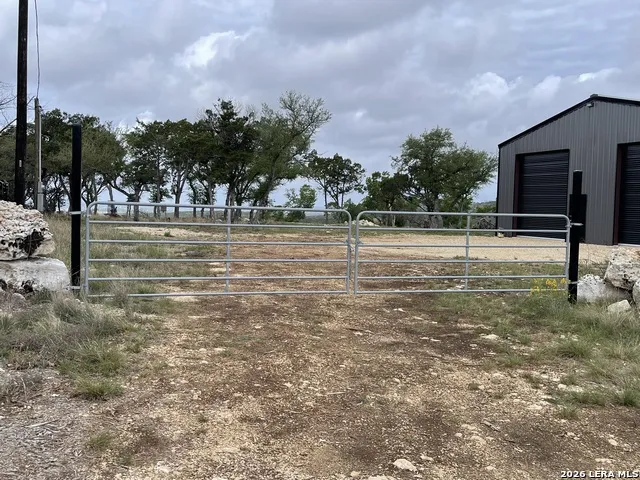 852 Crystal Peak Fischer, TX 78623