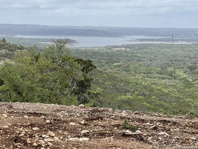 852 Crystal Peak Fischer, TX 78623