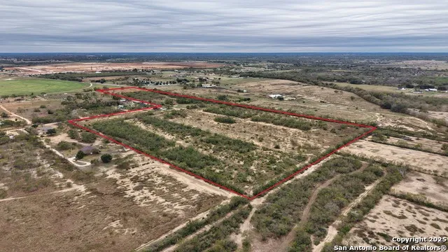 16687 Pr 681 Lytle, TX 78052