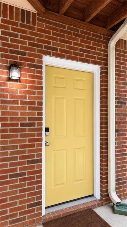 202 Oakwood Unit B Circle