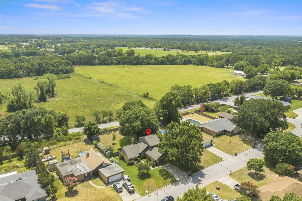 312 Beaumont Drive Ardmore, OK 73401