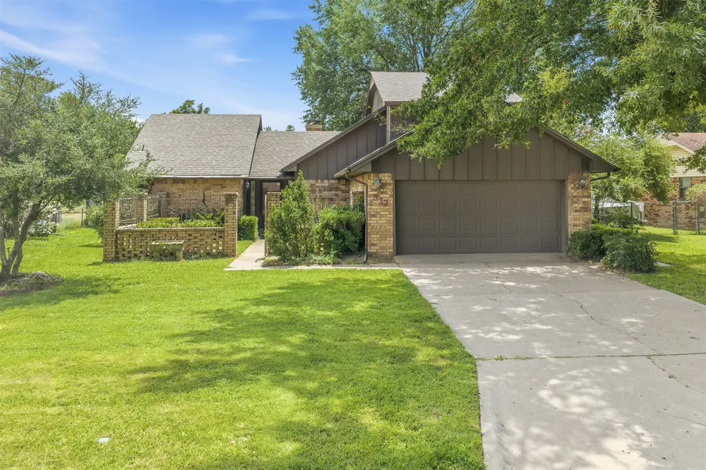312 Beaumont Drive Ardmore, OK 73401