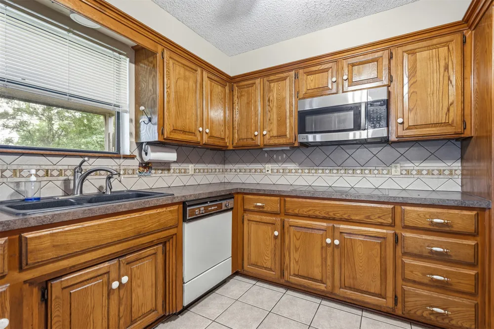 312 Beaumont Drive Ardmore, OK 73401