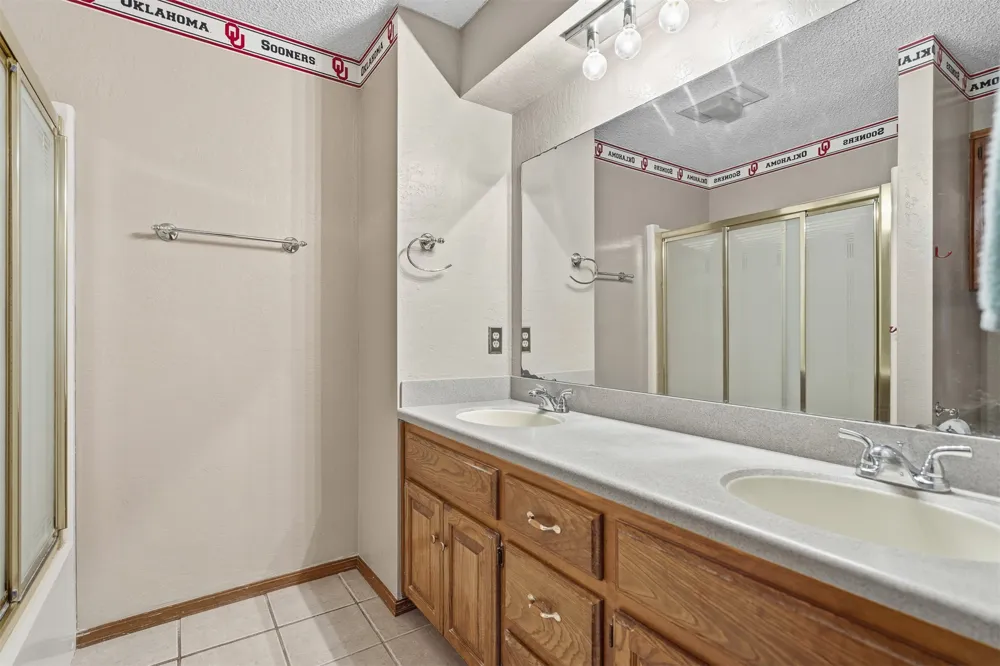 312 Beaumont Drive Ardmore, OK 73401