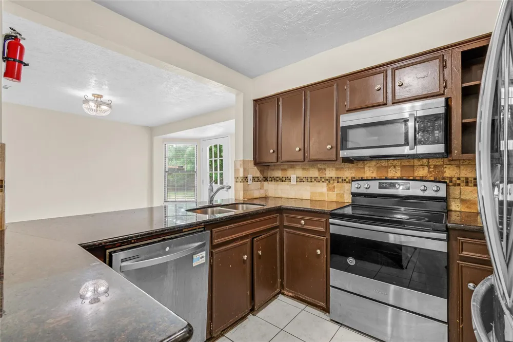 10606 Beckfield Drive Houston, TX 77099