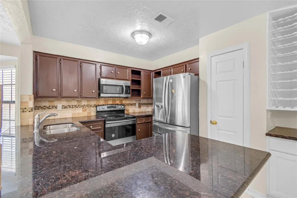 10606 Beckfield Drive Houston, TX 77099