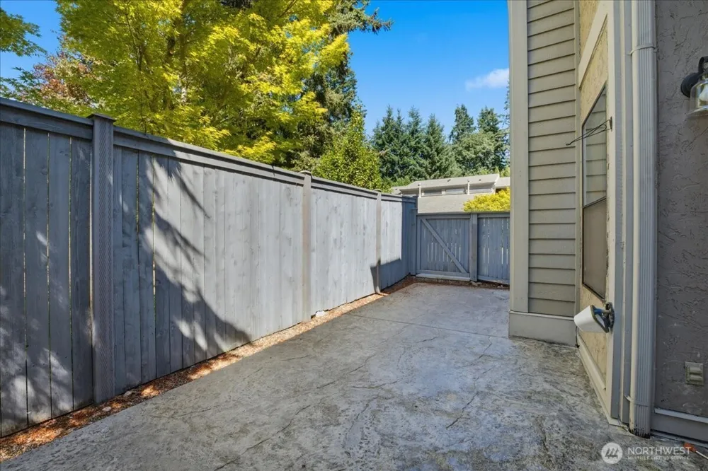 19507 86th Avenue W #507 Edmonds, WA 98026