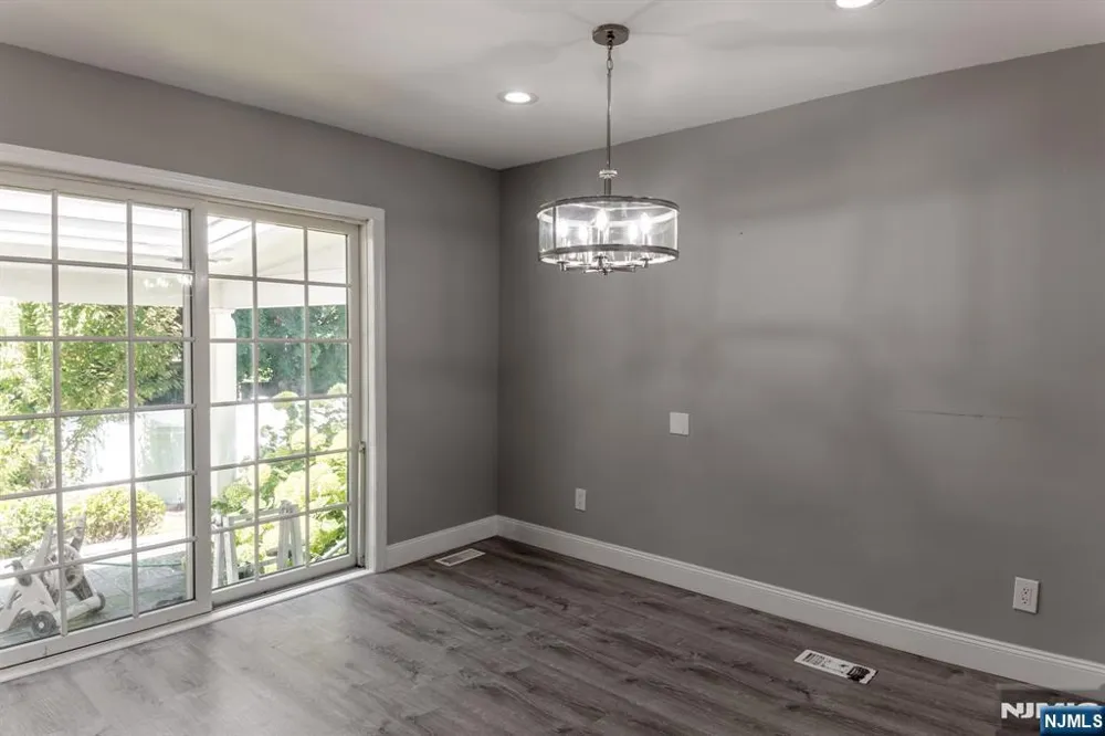 60 Beech Street Maywood, NJ 07607