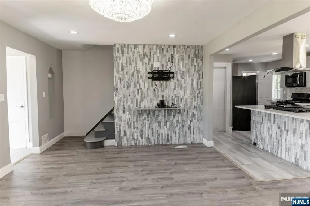 60 Beech Street Maywood, NJ 07607