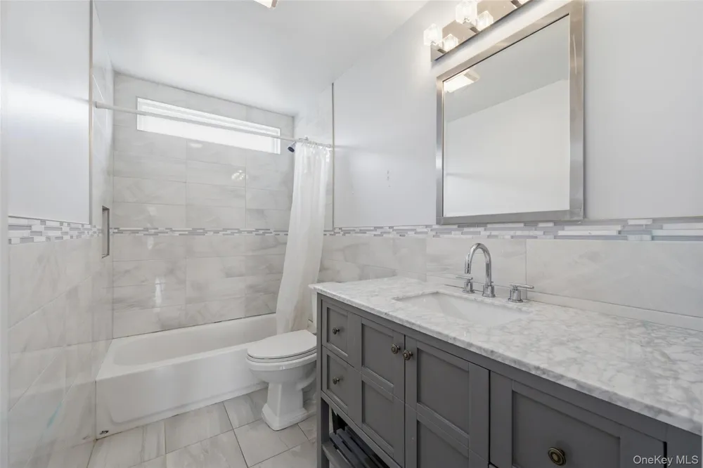 105 Wadsworth Avenue Levittown, NY 11756