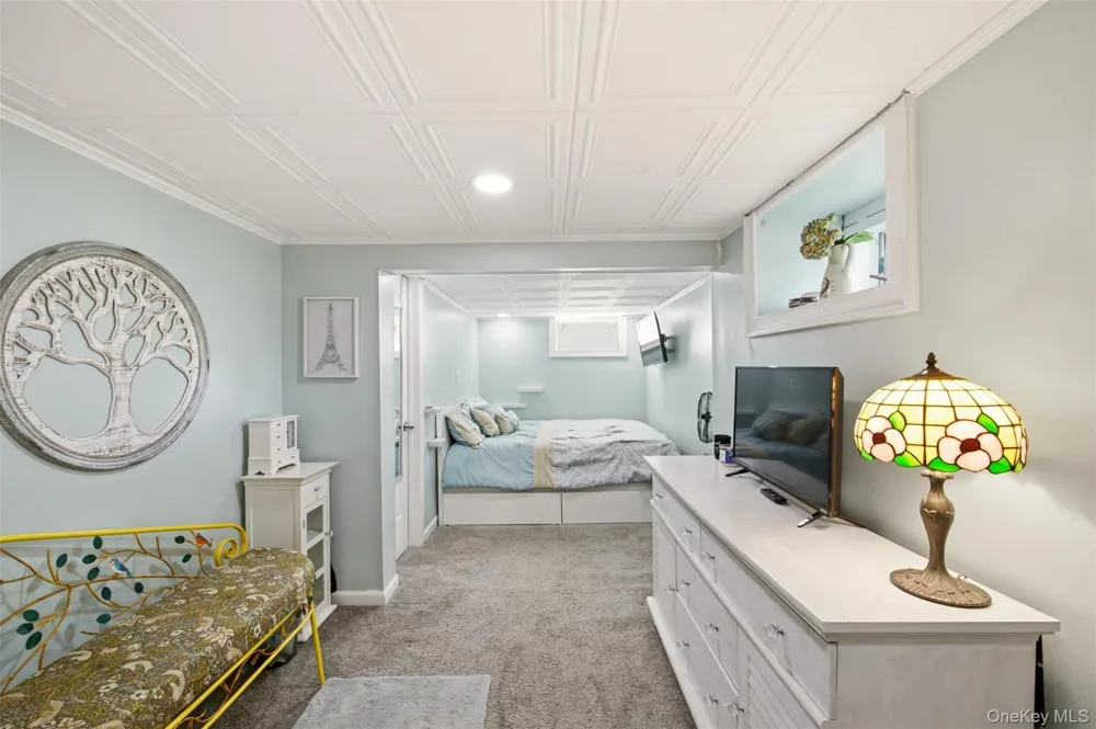20 Musket Drive Shirley, NY 11967