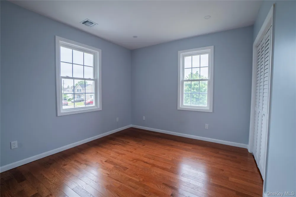 139 maple Avenue Bethpage, NY 11714