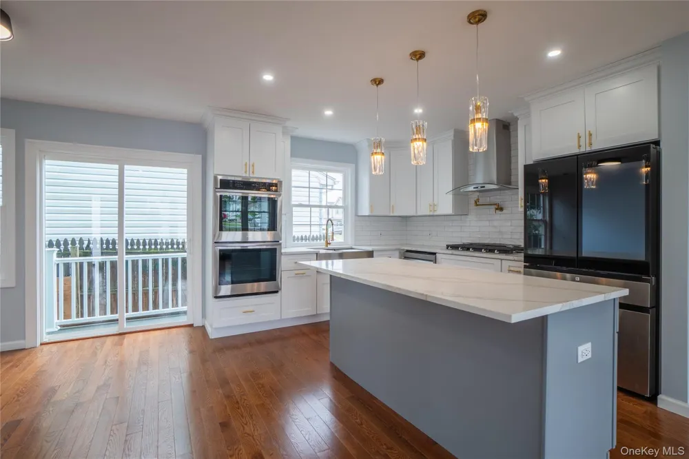 139 maple Avenue Bethpage, NY 11714