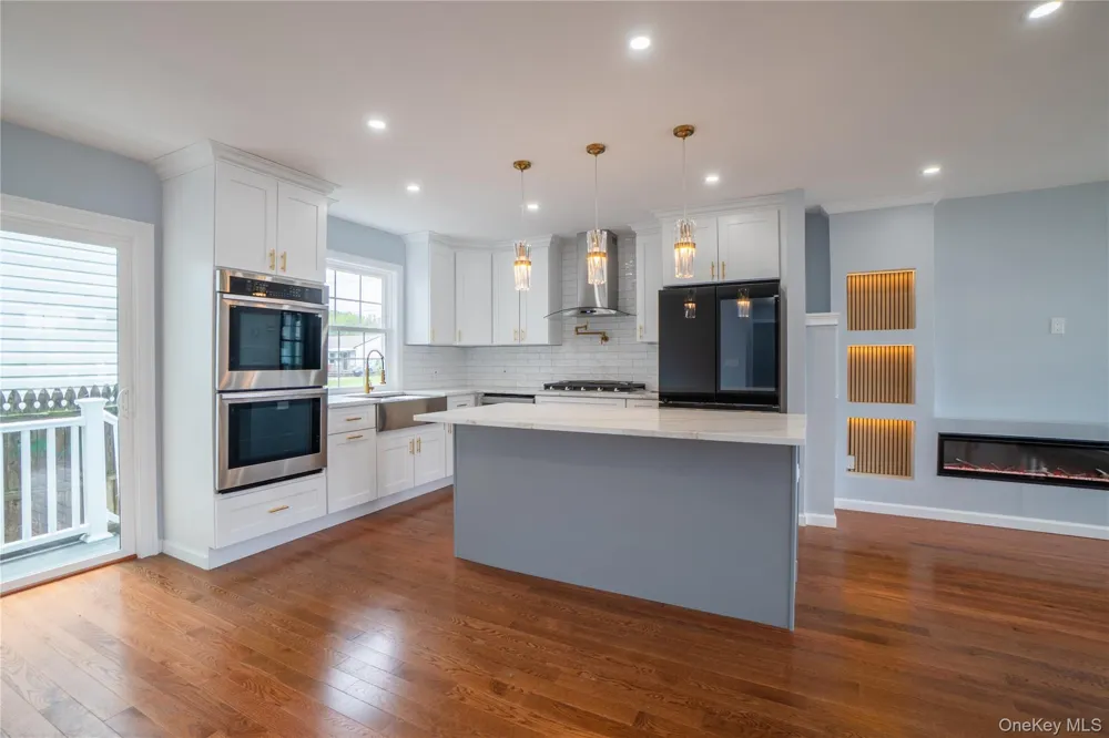 139 maple Avenue Bethpage, NY 11714