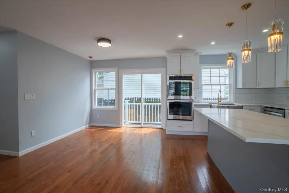 139 maple Avenue Bethpage, NY 11714