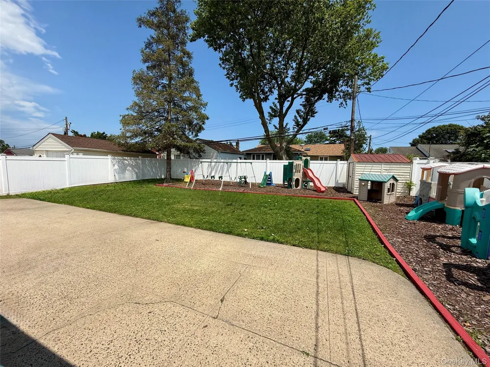 865 Prescott Street Valley Stream, NY 11580