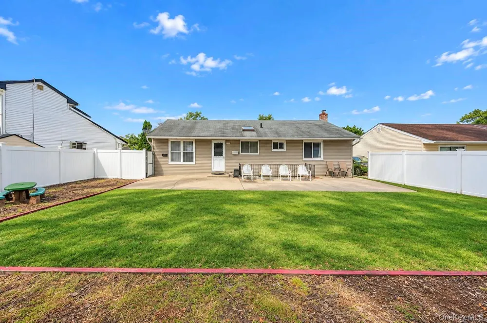 865 Prescott Street Valley Stream, NY 11580