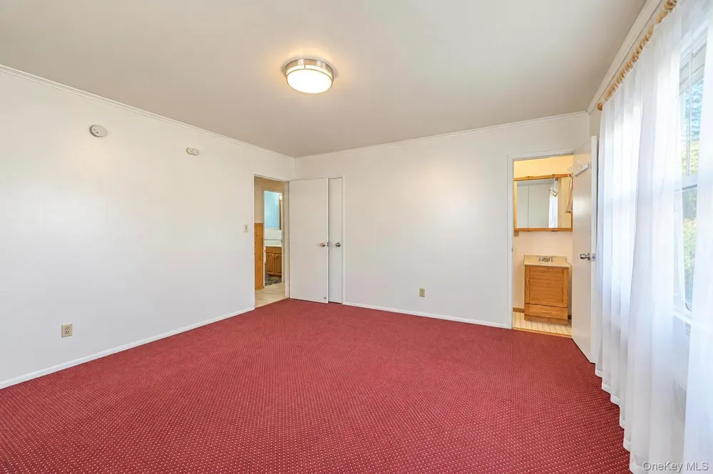 865 Prescott Street Valley Stream, NY 11580