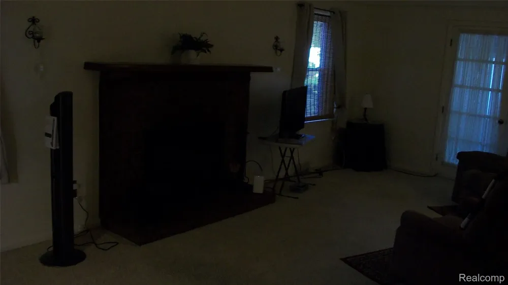 6528 Winona Street Allen Park City, MI 48101