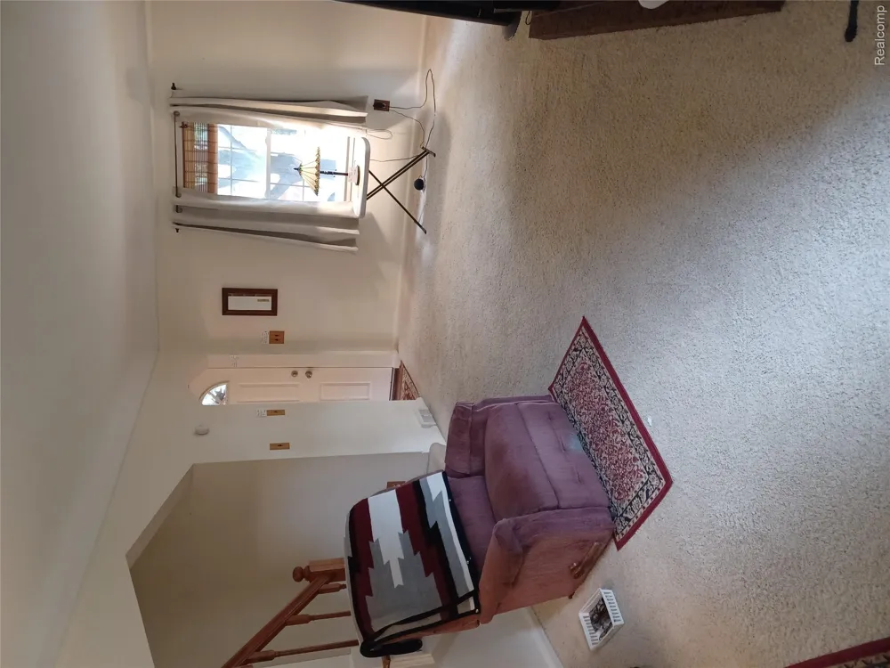 6528 Winona Street Allen Park City, MI 48101
