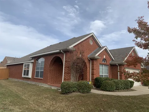3164 Guadaloupe