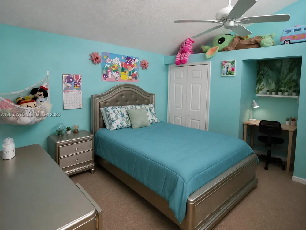 633 University Dr #14 Plantation, FL 33324
