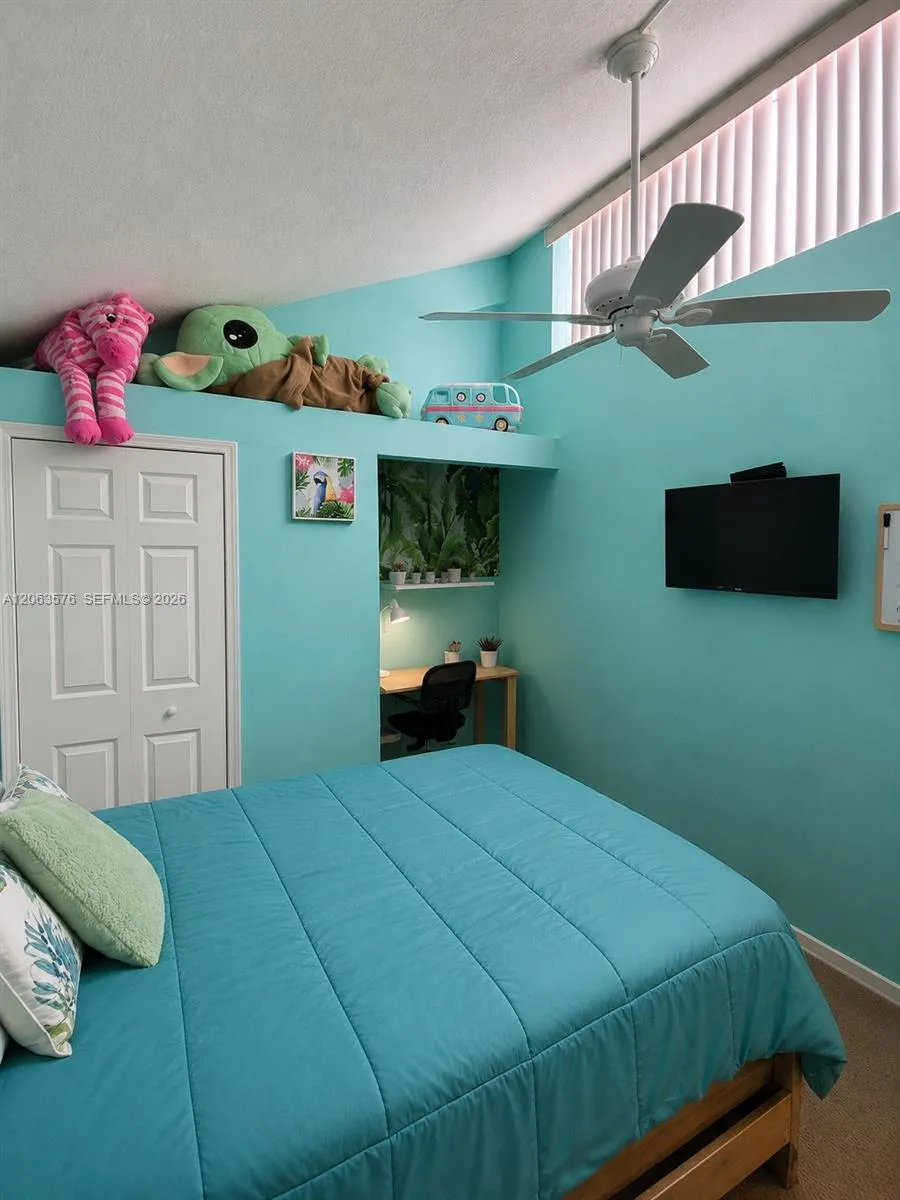 633 University Dr #14 Plantation, FL 33324