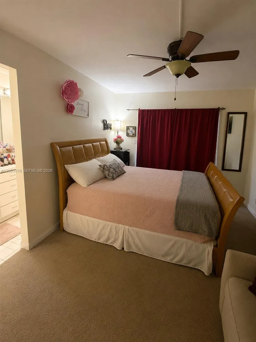 633 University Dr #14 Plantation, FL 33324