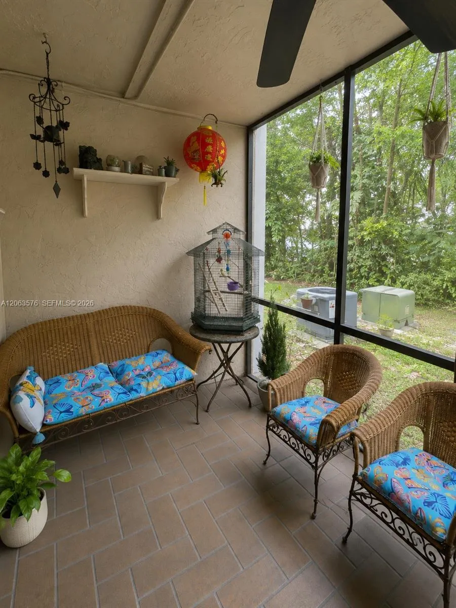 633 University Dr #14 Plantation, FL 33324