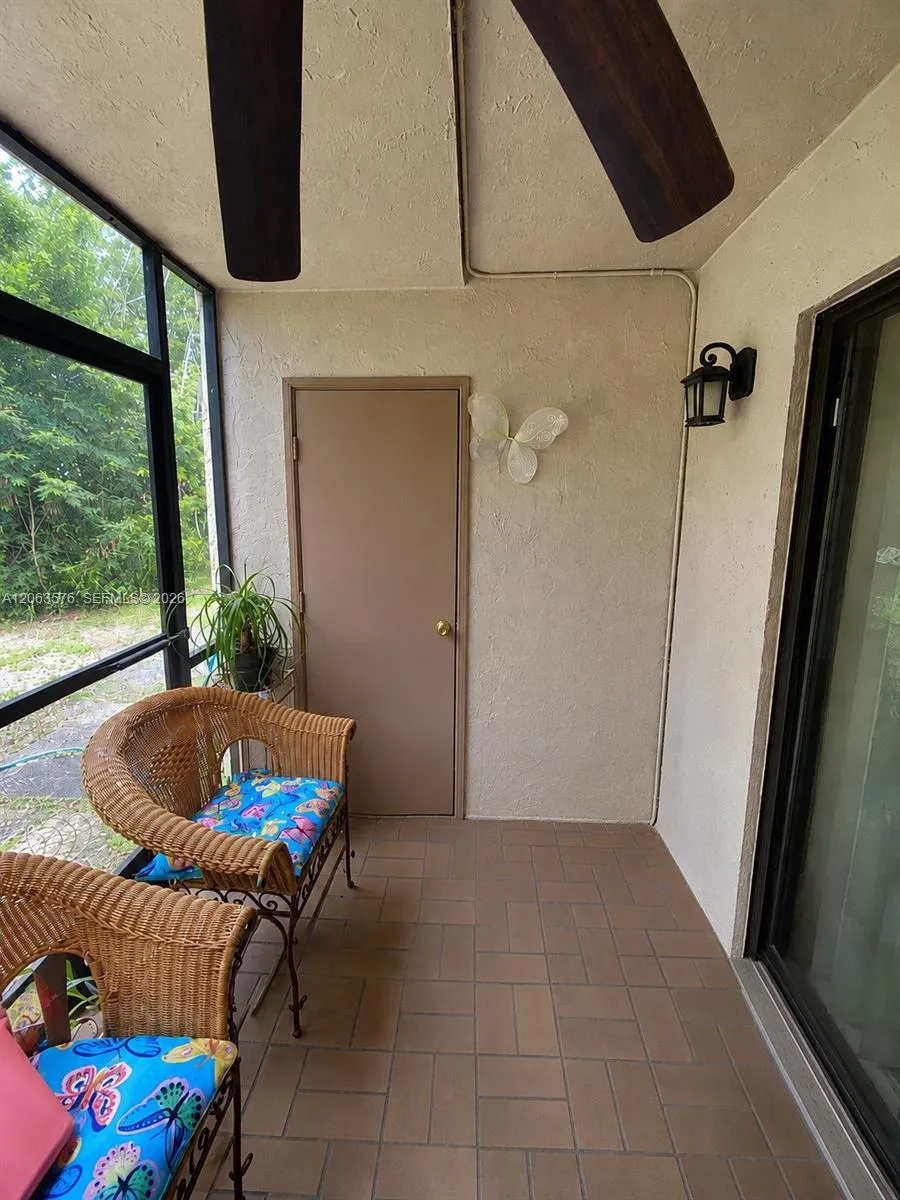 633 University Dr #14 Plantation, FL 33324