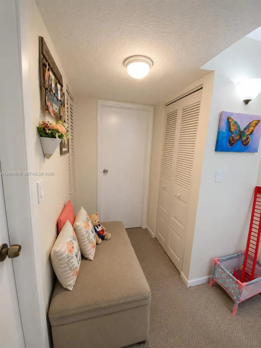 633 University Dr #14 Plantation, FL 33324