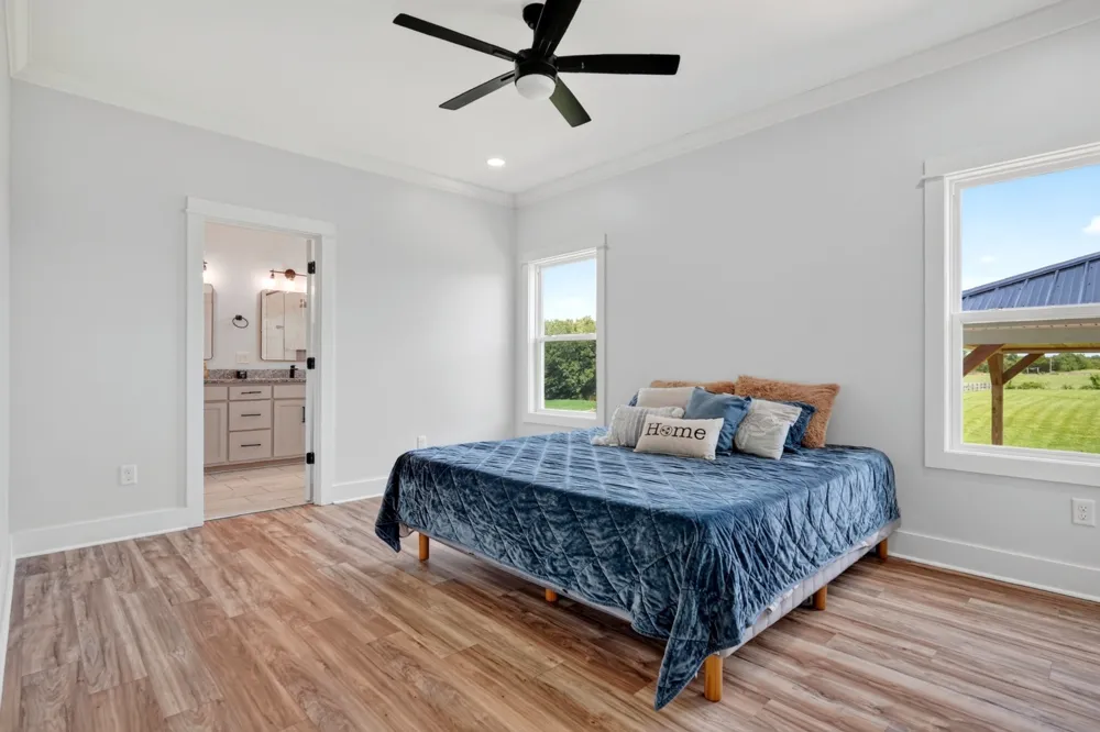 102 Castle St McMinnville, TN 37110